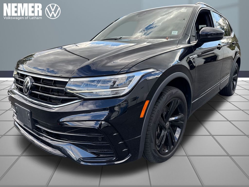 2023 Volkswagen Tiguan SE R-LINE BLACK