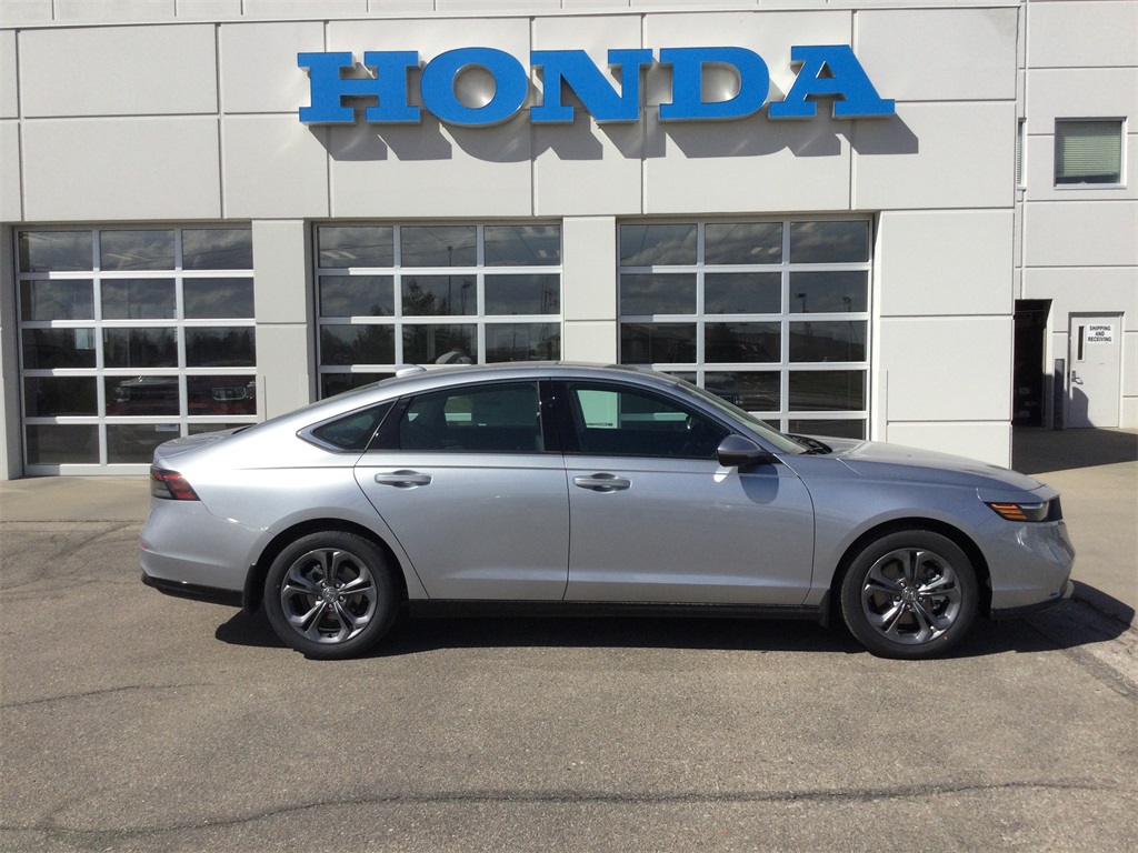 2025 Honda Accord Hybrid EX-L photo 2