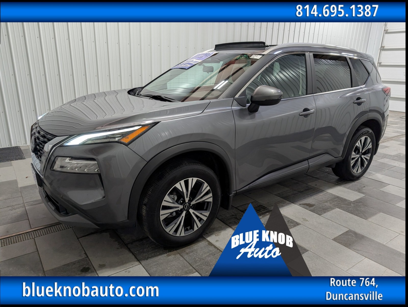 2023 Nissan Rogue SV's photo