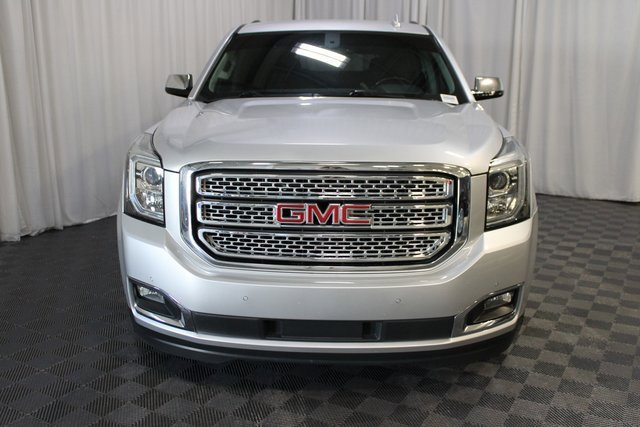 2018 Gmc Yukon XL SLE photo 2