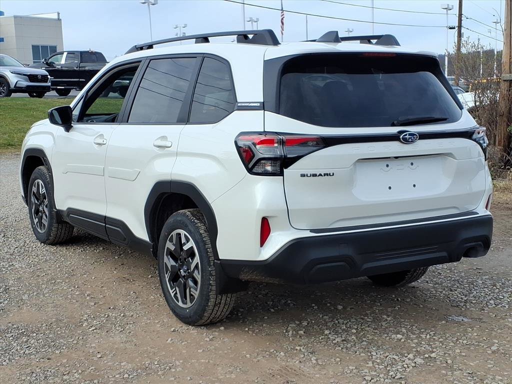 2025 Subaru Forester Premium photo 2