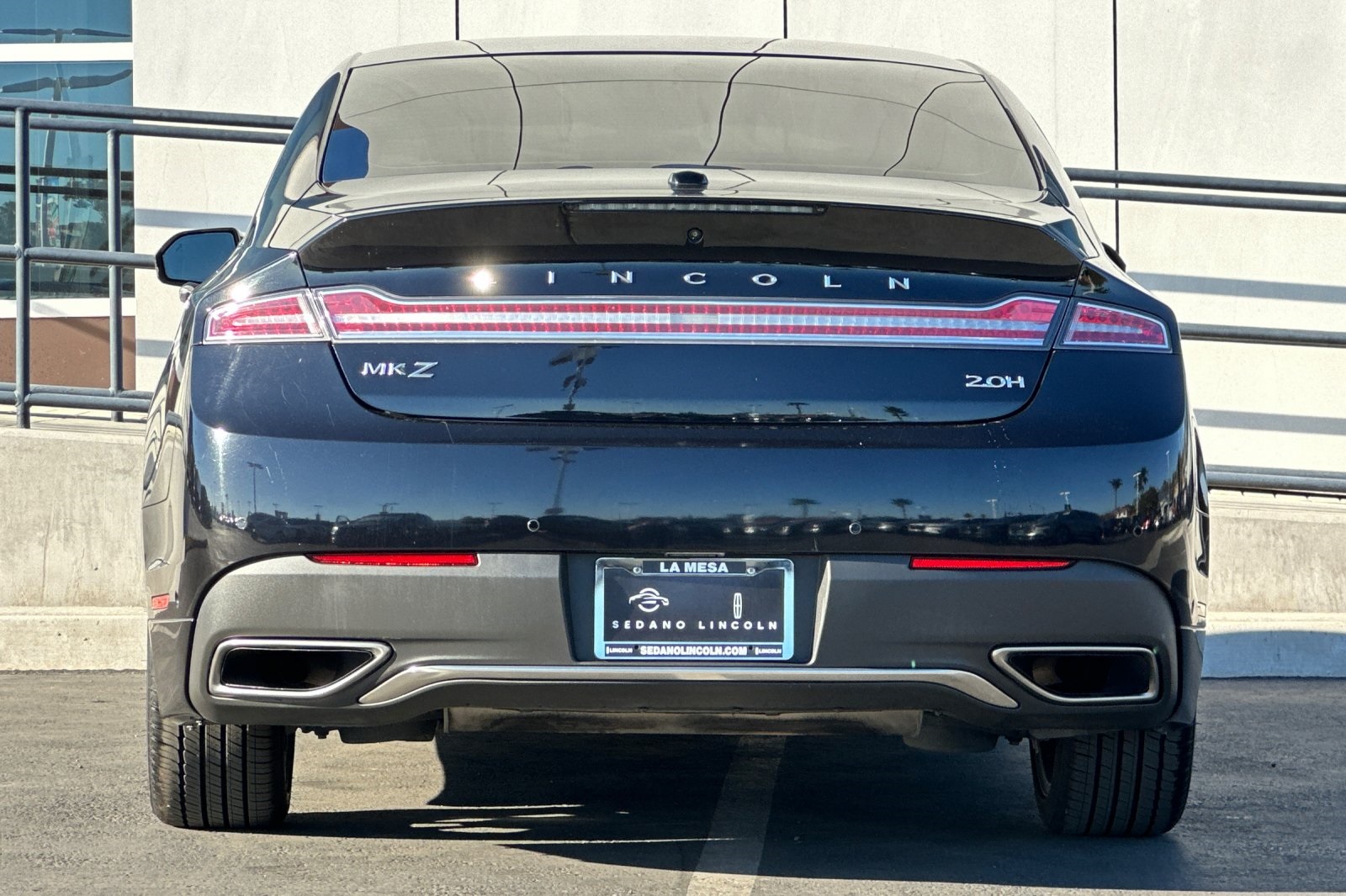 2020 Lincoln MKZ Hybrid Reserve photo 4