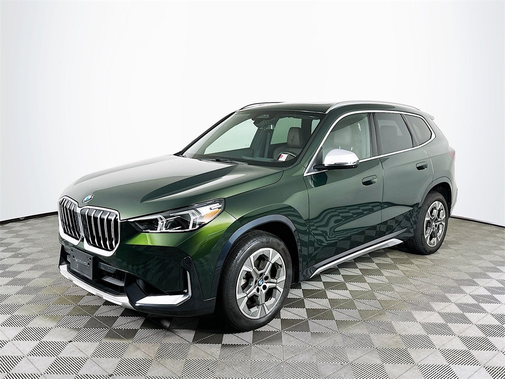 Used 2023 San Remo Green Metallic BMW xDrive28i image 1