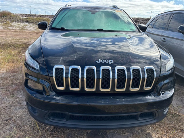 2018 Jeep Cherokee Latitude photo 2