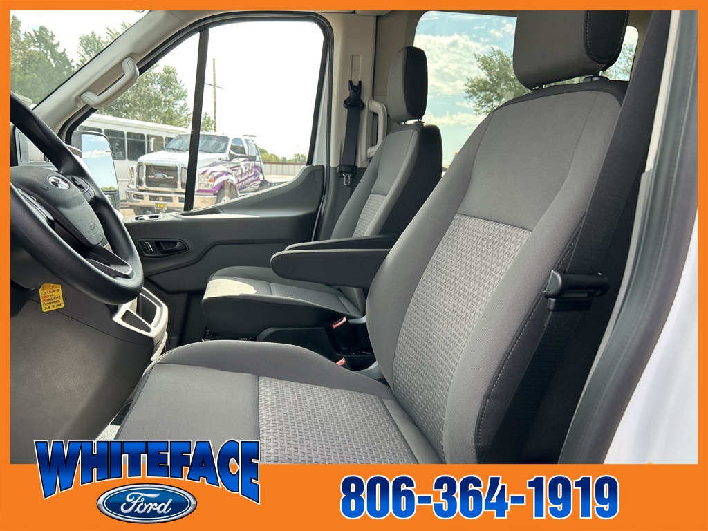 2025 Ford Transit XL photo 9