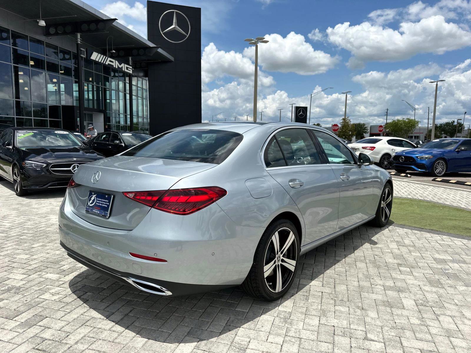 2025 Mercedes Benz C 300 photo 4