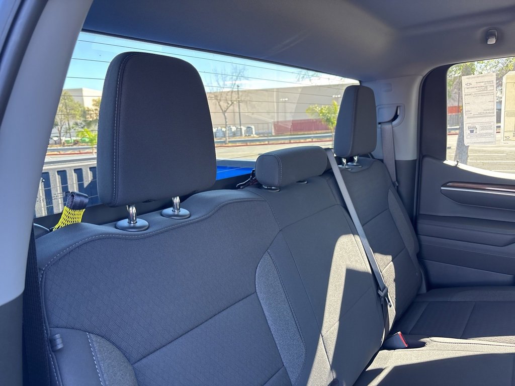 2025 Chevrolet Silverado 1500 LT photo 21