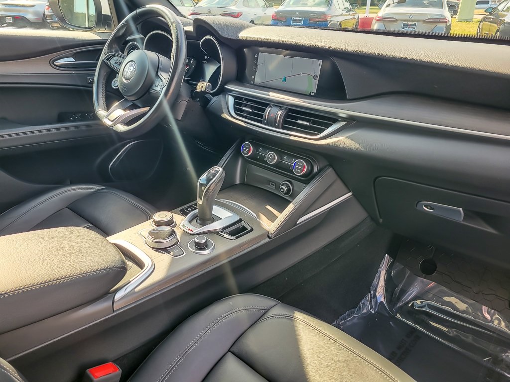 2022 Alfa Romeo Stelvio Ti photo 20