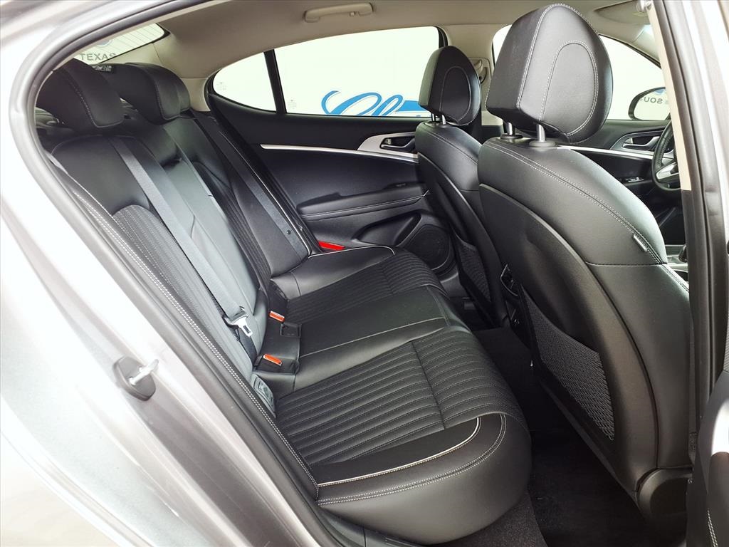 2023 Genesis G70 3.3T photo 10