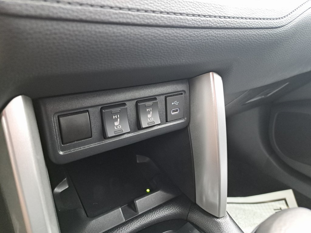 2024 Toyota Corolla Hybrid XSE photo 18