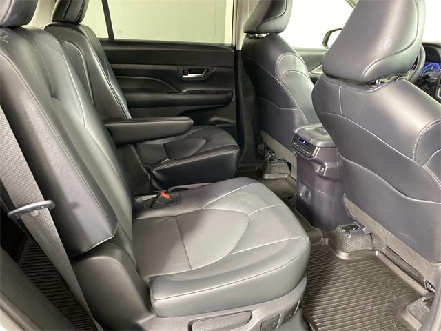 2024 Toyota Grand Highlander XLE photo 9