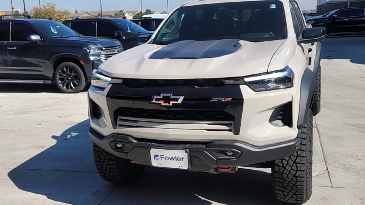 2026 Chevrolet Colorado ZR2 photo 3
