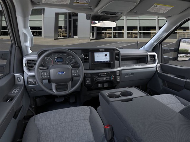 2026 Ford F-350 XL photo 9