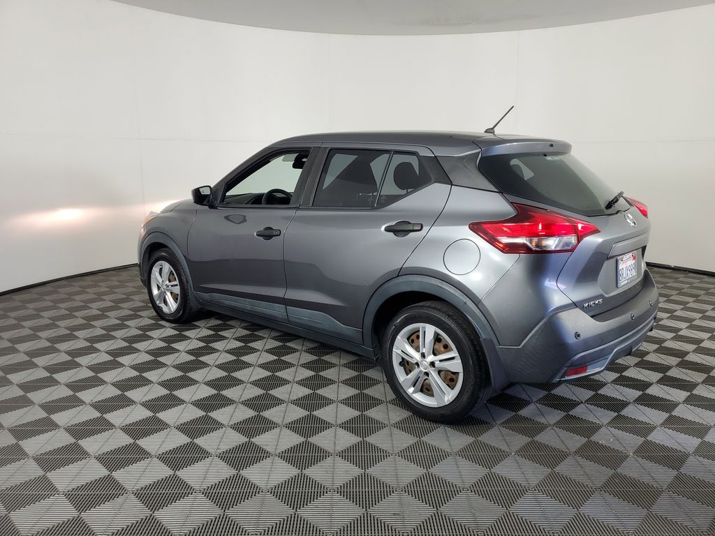 2020 Nissan Kicks S photo 5