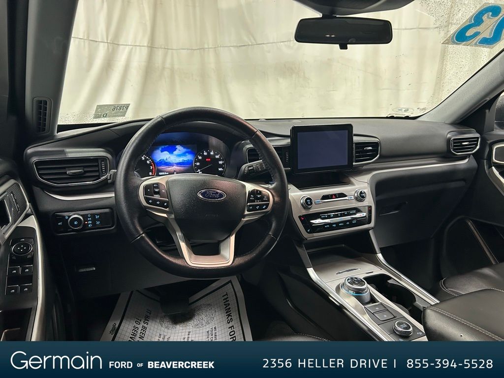 2023 Ford Explorer XLT photo 11