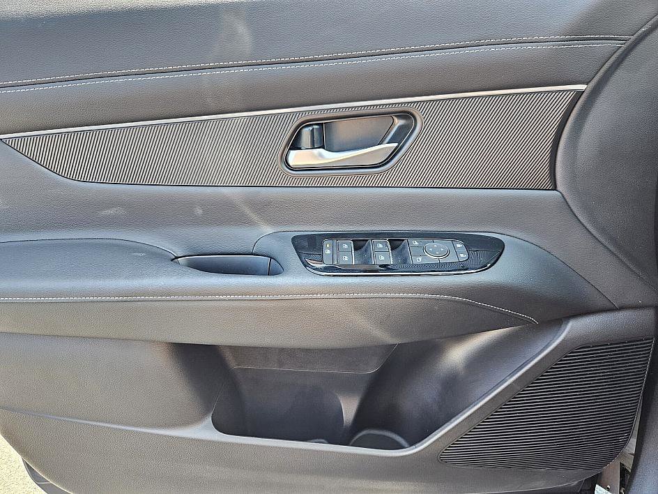 2025 Nissan Murano SV photo 27