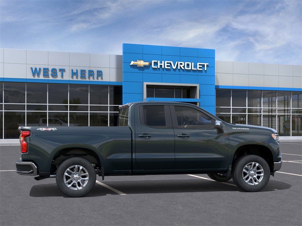 2026 Chevrolet Silverado 1500 LT photo 4