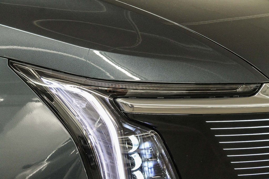 2026 Cadillac Escalade IQ Luxury photo 4