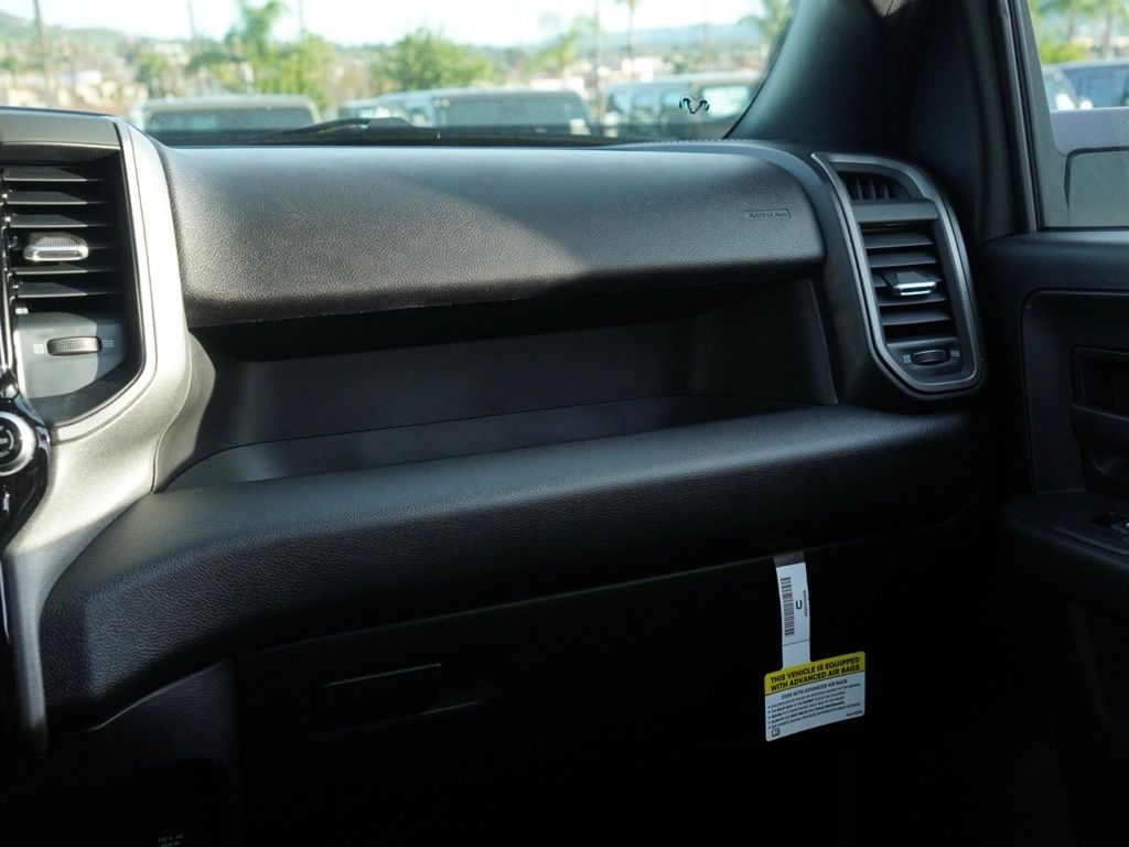 New 2026 Bright White Clear-Coat Exterior Paint RAM Tradesman image 21