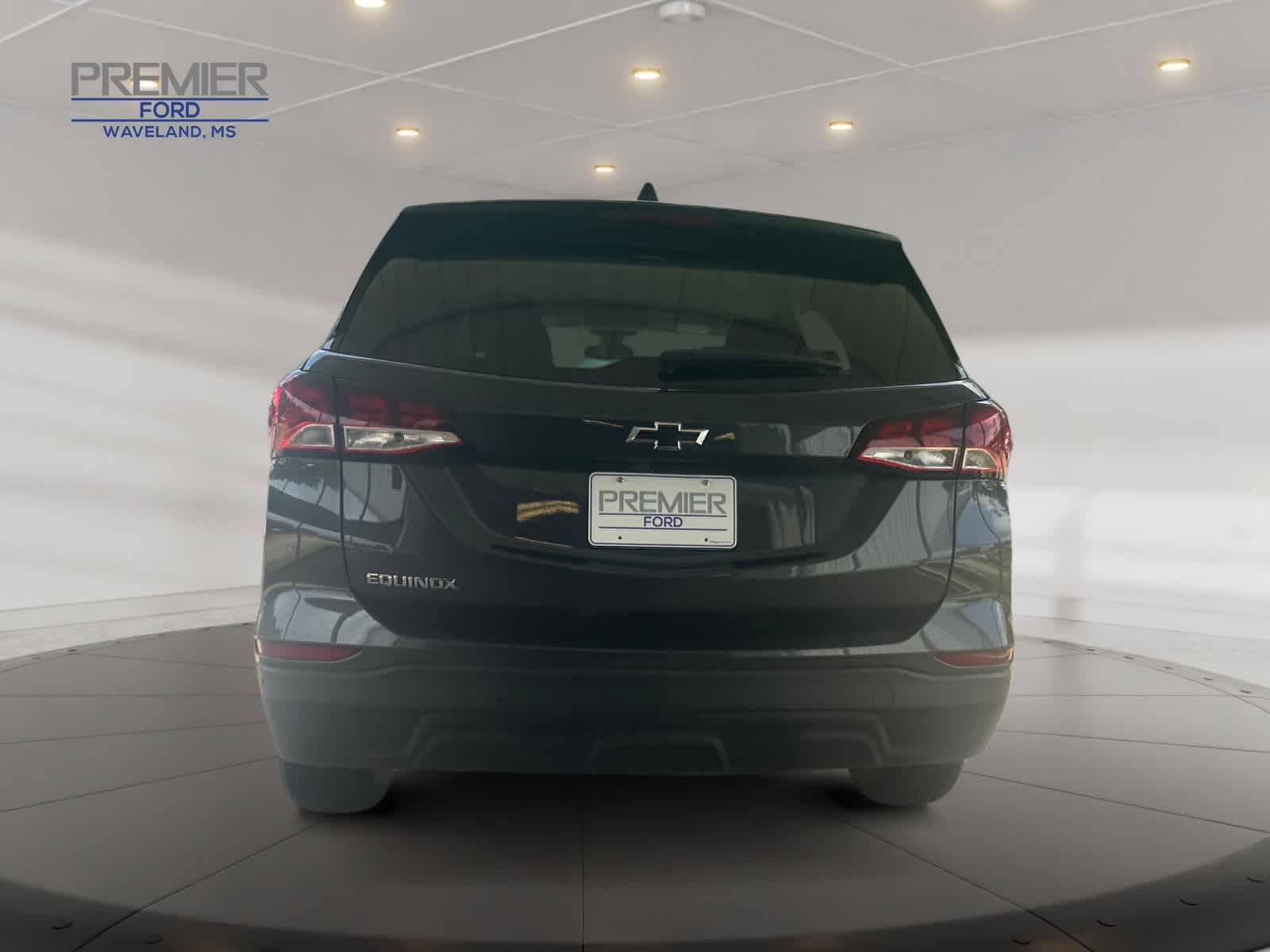 2022 Chevrolet Equinox LS photo 4