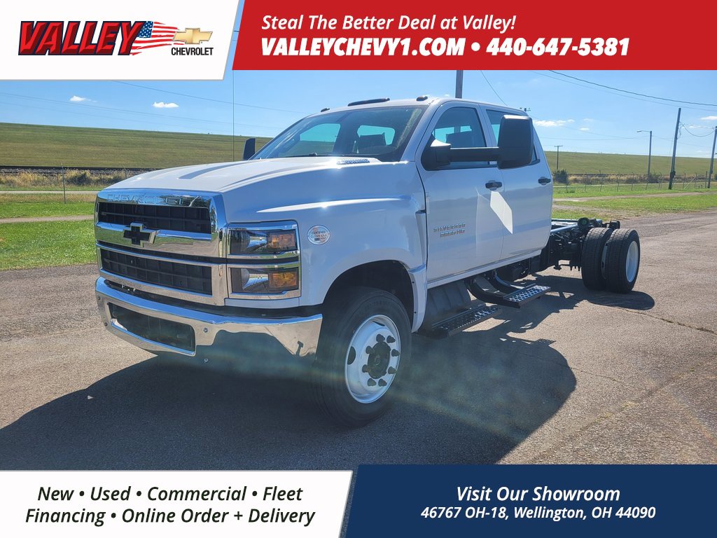 2022 Chevrolet Silverado 4500 Medium Duty Chassis Cab Work Truck's photo