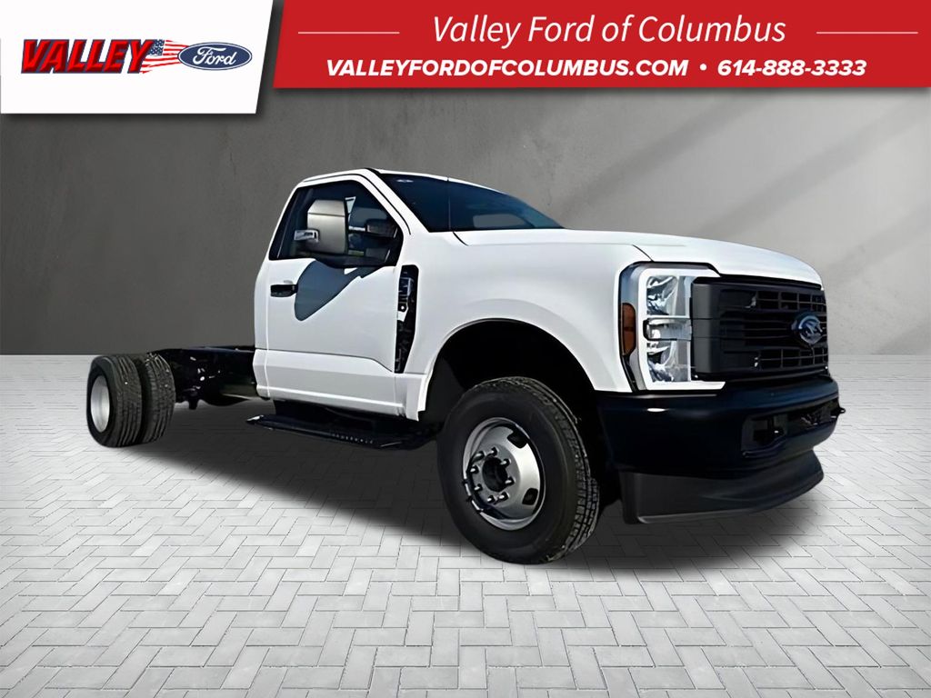 2026 Ford F-350 Super Duty Chassis Cab