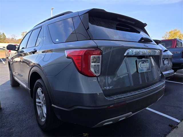 2024 Ford Explorer XLT photo 3