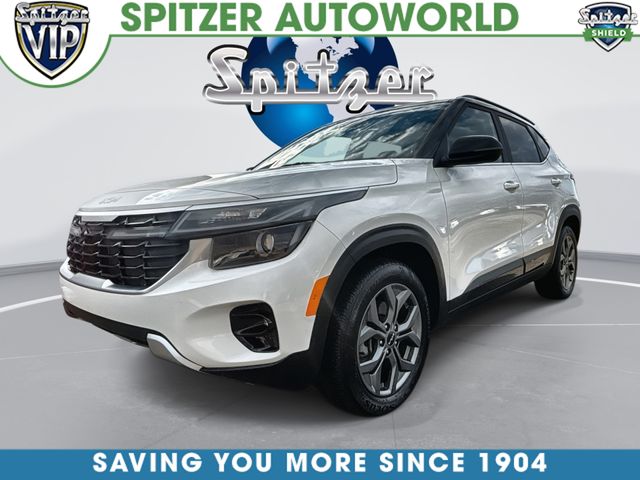 2024 Kia Seltos S's photo