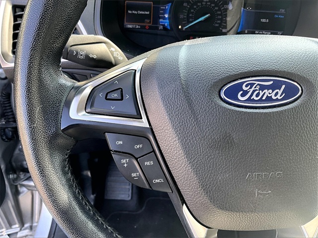 2022 Ford Edge SEL photo 22