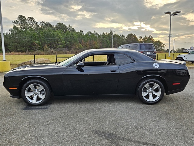 2020 Dodge Challenger SXT photo 4