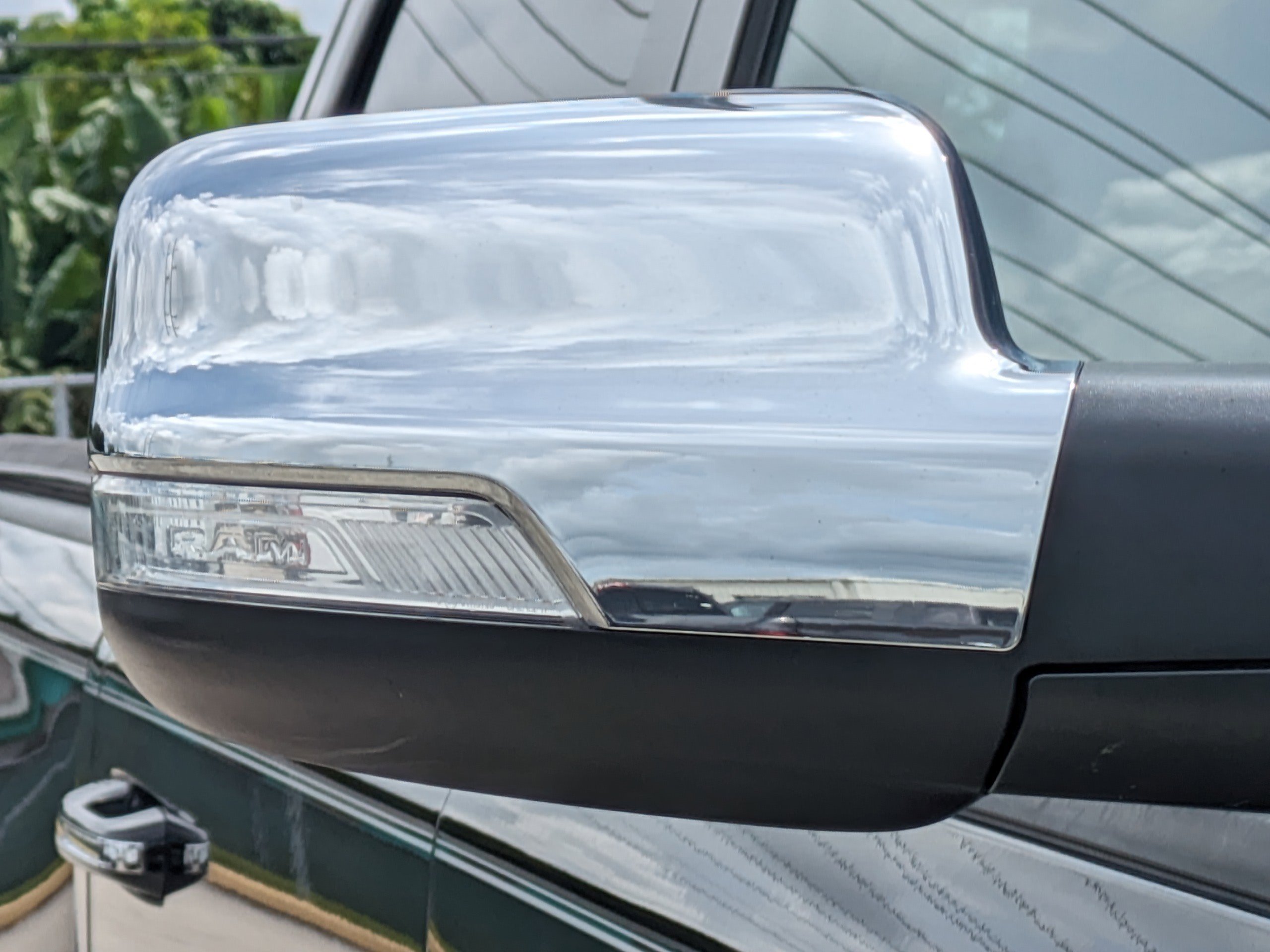 2021 Ram 1500 Laramie photo 11