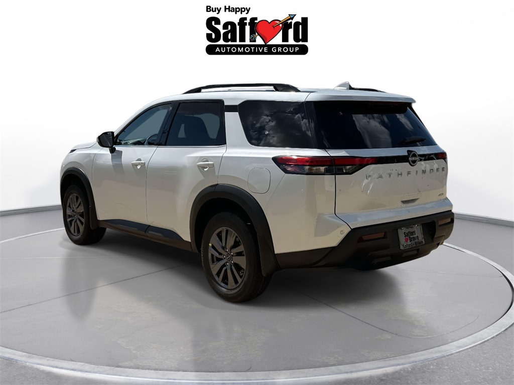 2025 Nissan Pathfinder SV photo 4