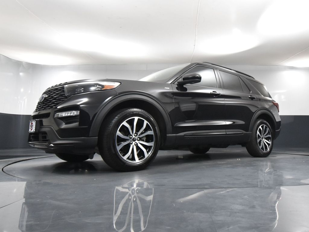 2024 Ford Explorer ST-Line photo 49