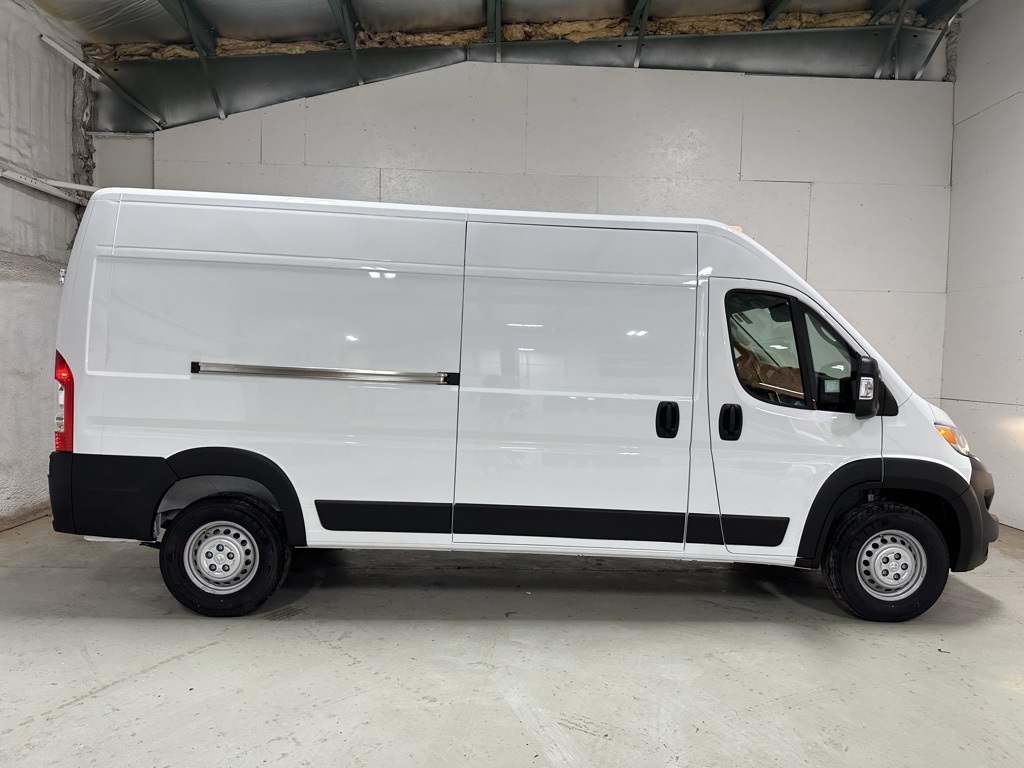 2024 Ram ProMaster 3500 photo 4