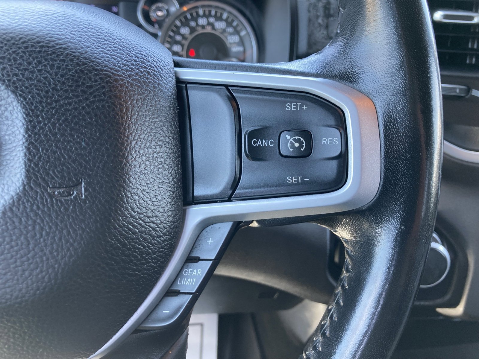 2021 Ram 1500 photo 18
