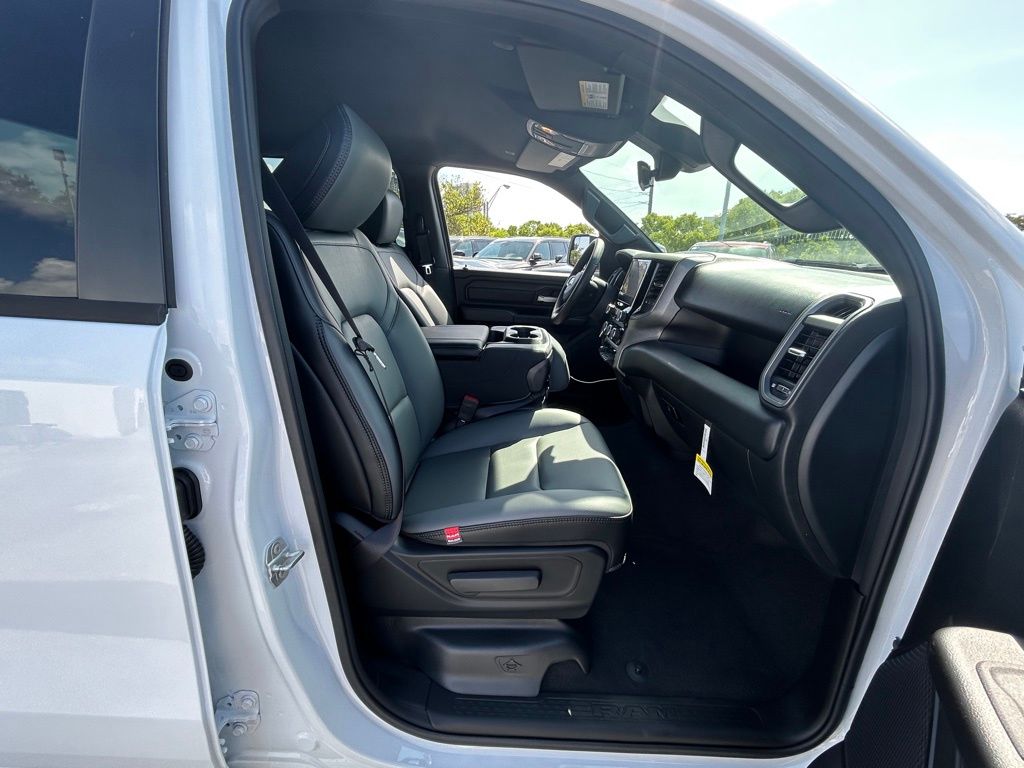 2025 Ram 1500 Tradesman photo 14
