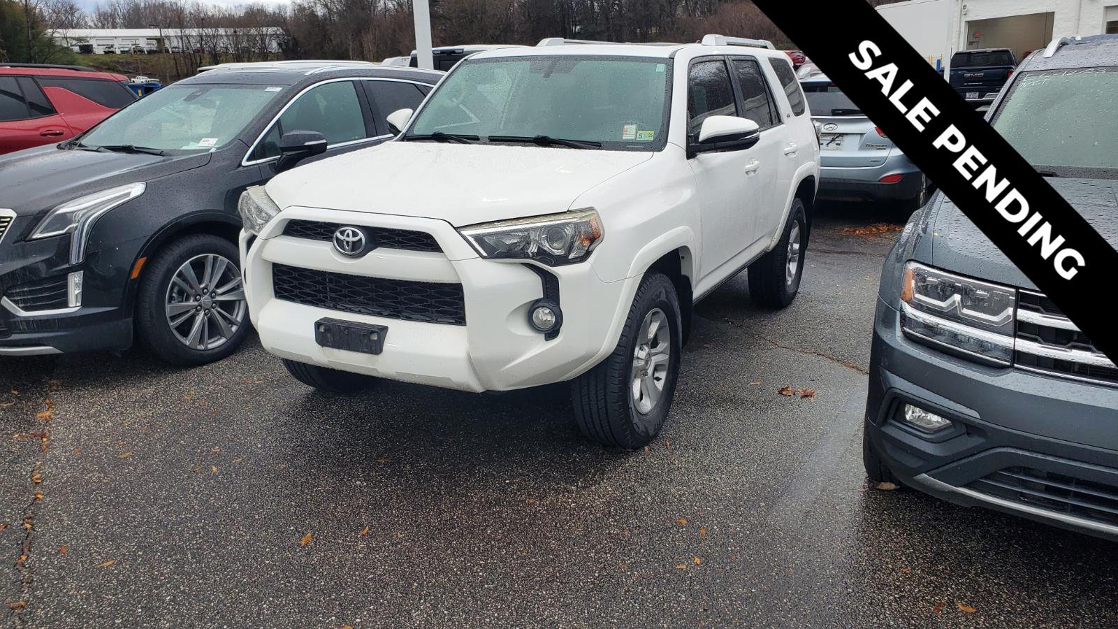 2016 Toyota 4Runner Limited's photo