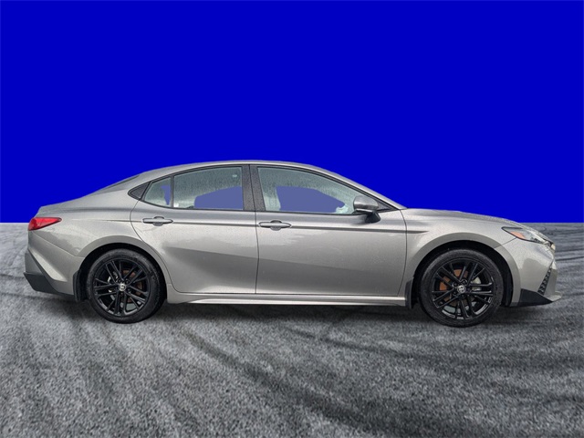 2025 Toyota Camry SE photo 2