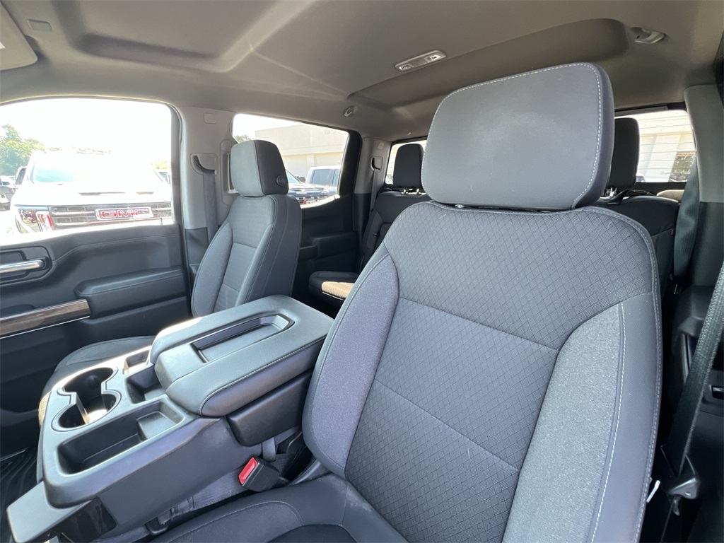 2021 Chevrolet Silverado 1500 LT photo 13