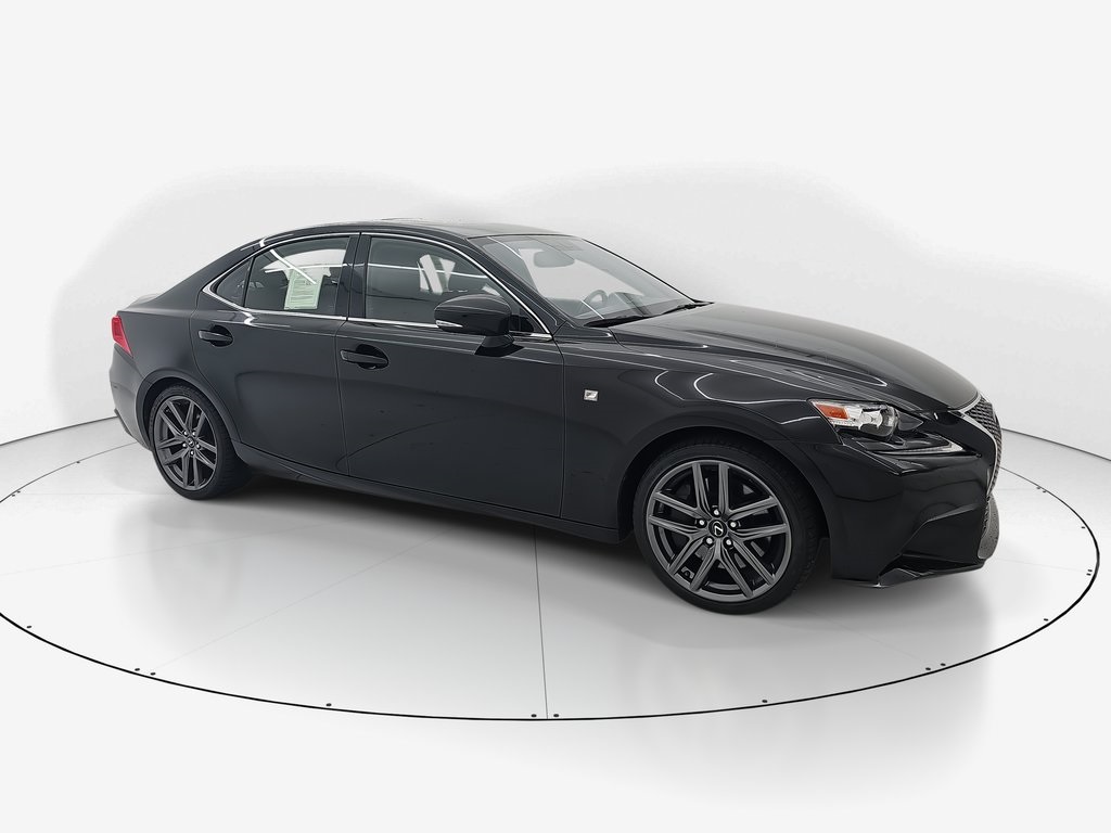 2016 Lexus IS 200t F SPORT photo 4