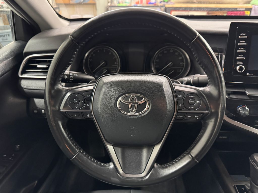 2021 Toyota Camry SE photo 15