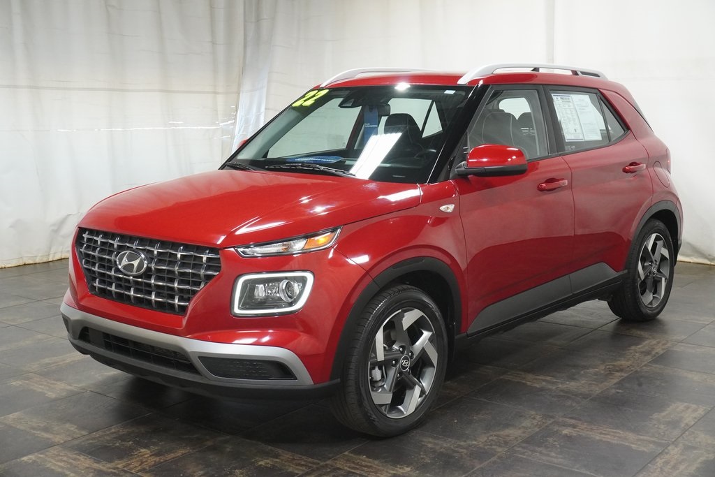 2022 Hyundai Venue SEL Limited photo 2