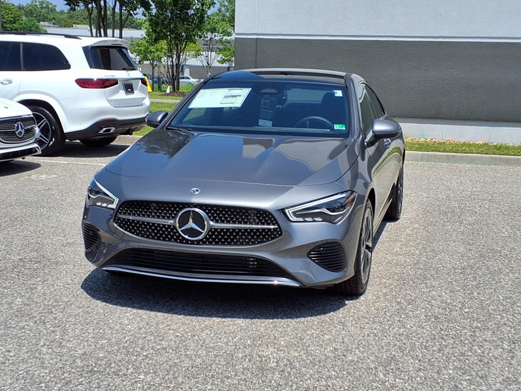 2025 Mercedes Benz CLA 250 4MATIC photo 2