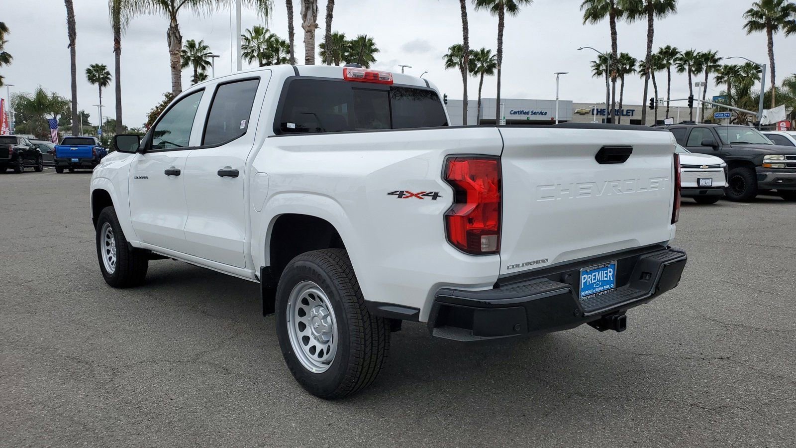 2025 Chevrolet Colorado Work Truck photo 3