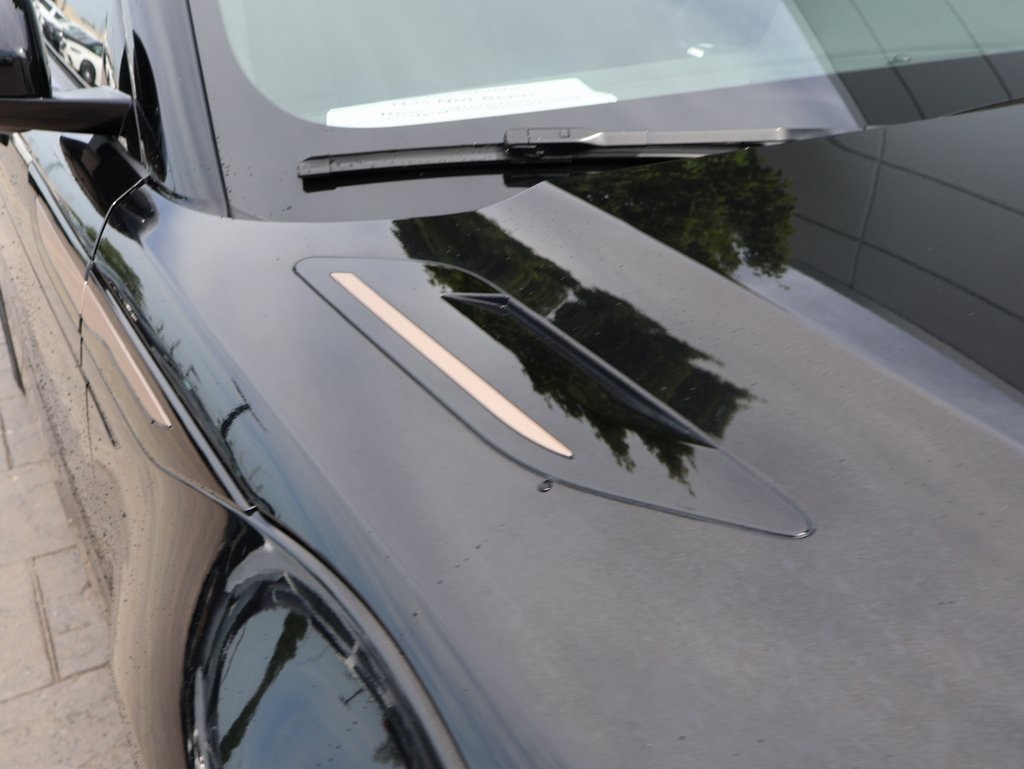 2022 Land Rover Range Rover Evoque R-Dynamic SE photo 5