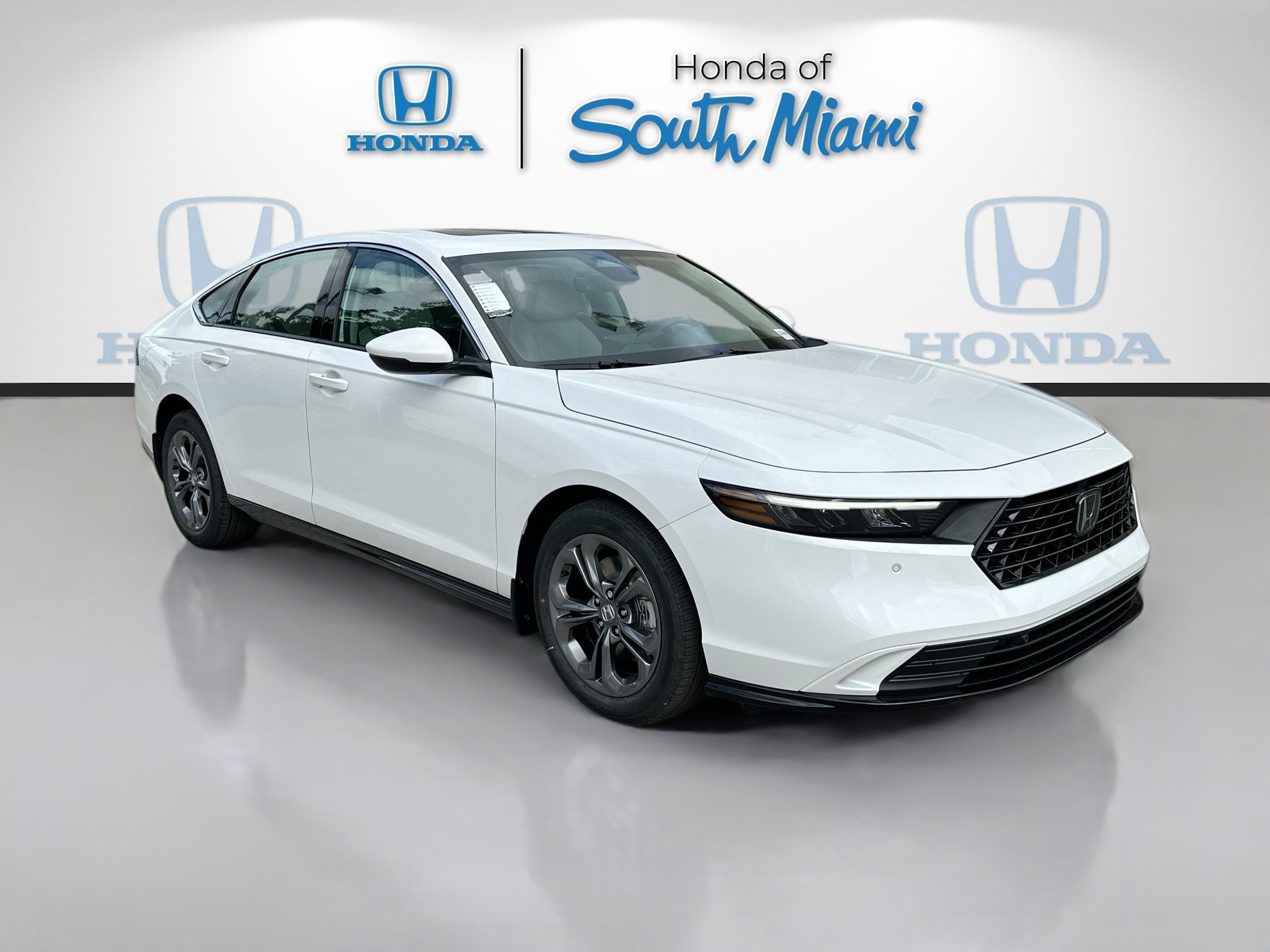 2025 Honda Accord Hybrid EX-L's photo