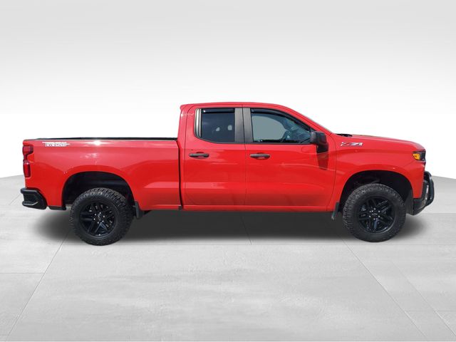 2019 Chevrolet Silverado 1500 Custom Trail Boss photo 2