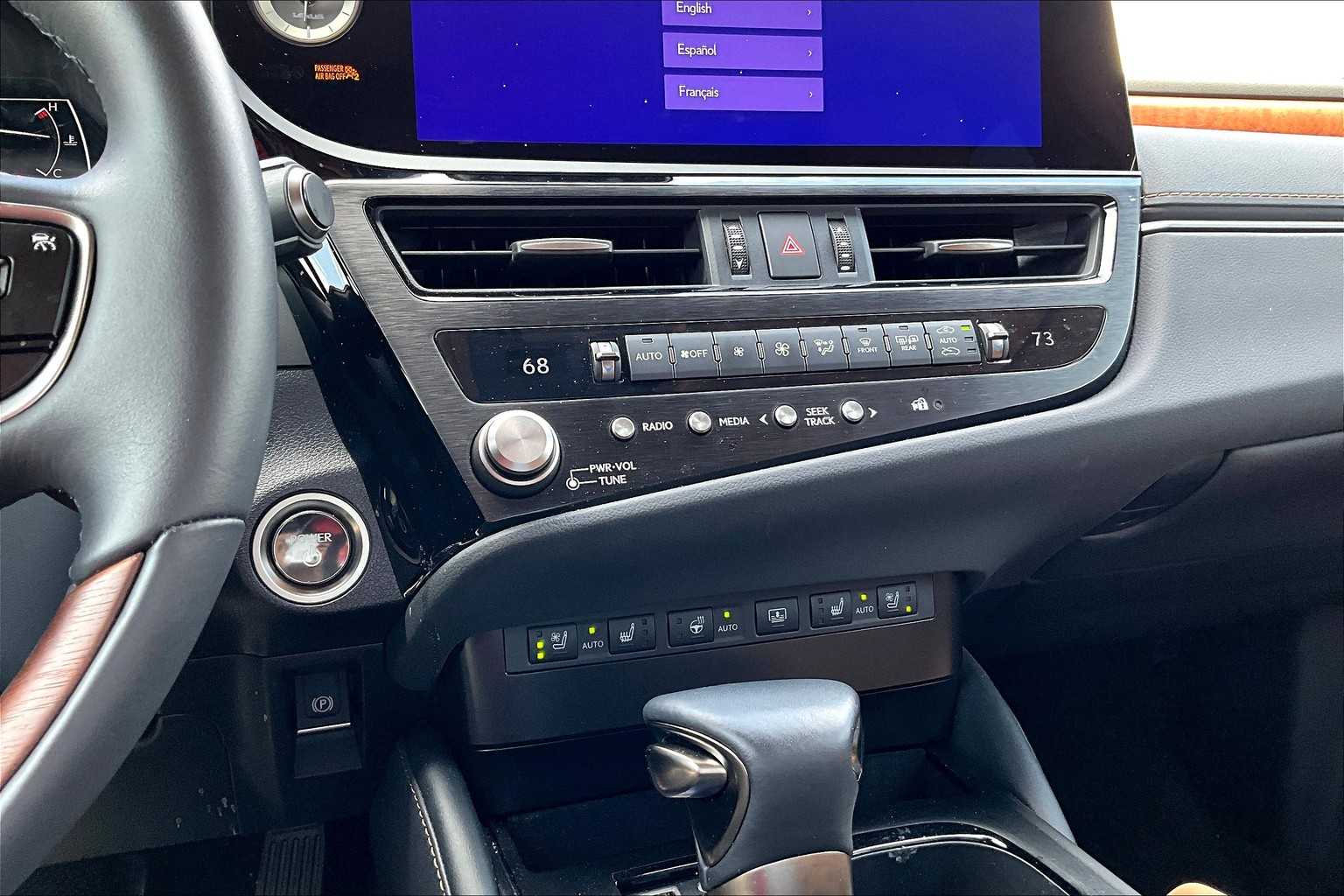 2025 Lexus ES Luxury photo 31