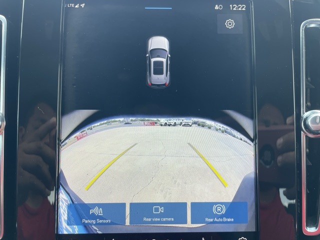2024 Volvo XC40 Core photo 12