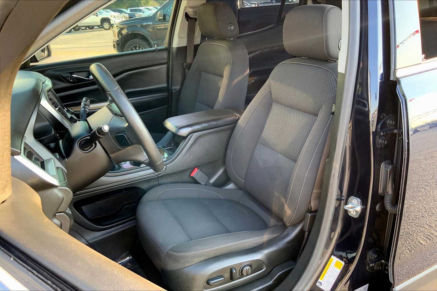 2021 Gmc Acadia SLE photo 7
